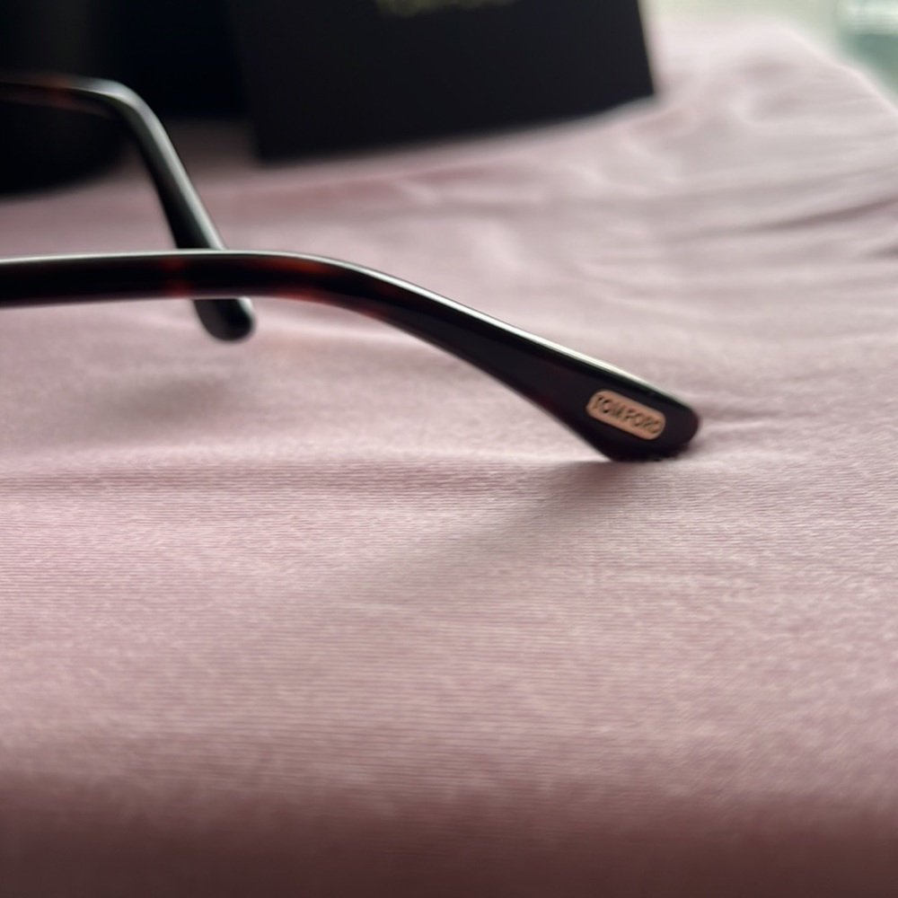 Authentic Tom Ford Sunglasses 😎 - Picture 5 of 11